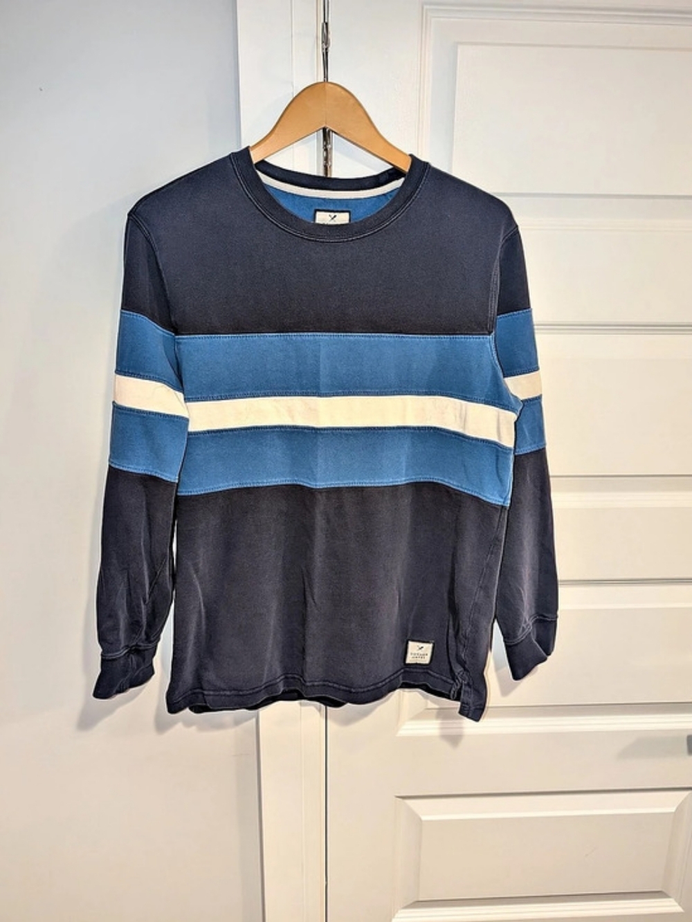Y2K Denver Hayes Modern Fit Color Block Long Sleeve Sweater Blue Medium